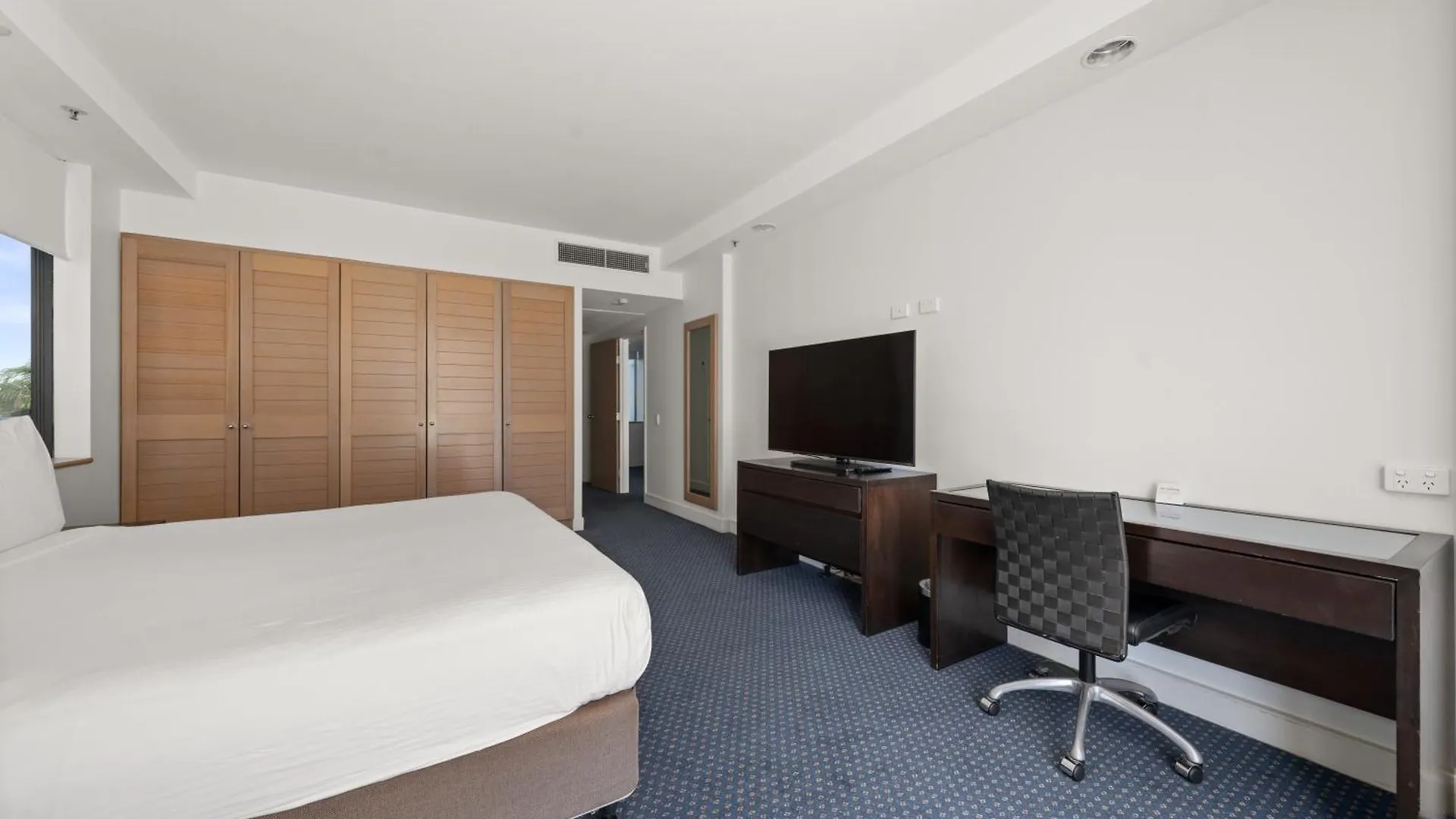 Hotel Crowne Plaza Surfers Paradise By Ihg Gold Coast